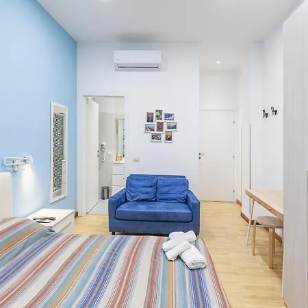 Pensjonat Alloggi Costantini - Ospedale Gemelli - Metro Battistini